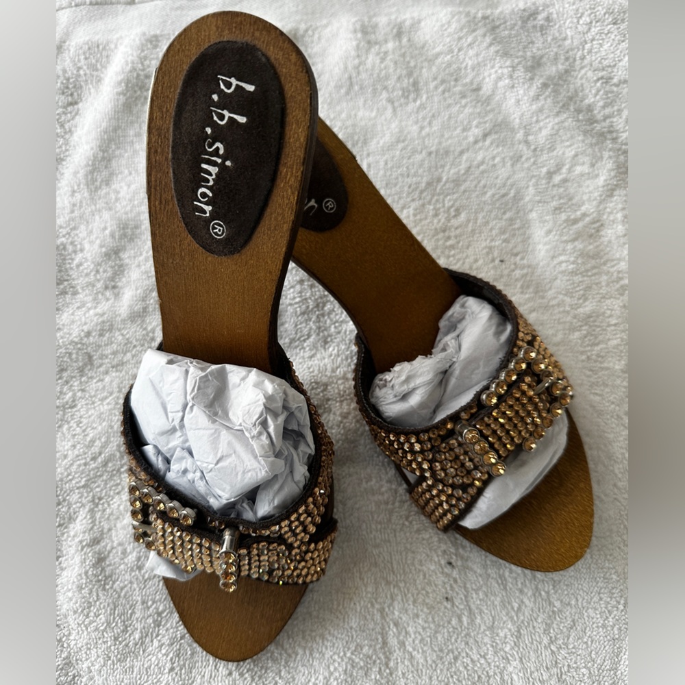 b. b. simon Bling Sandals Size 8